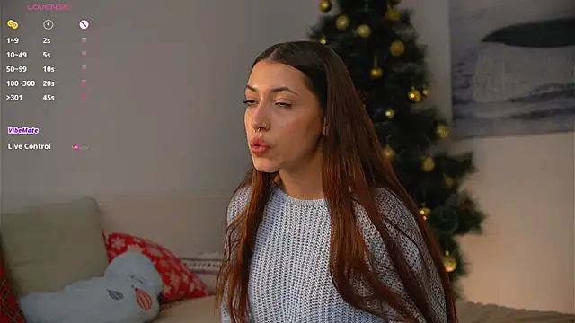 Snapshot of emilianorth_ chatting on 12.12.24 emilianorth online show from 12.12.24