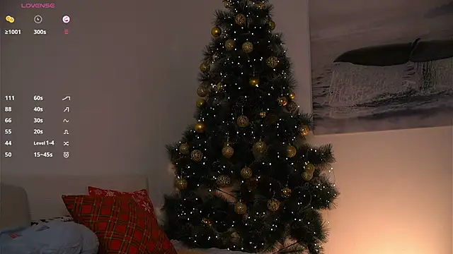 Snapshot of emilianorth_ chatting on 12.28.24 emilianorth online show from 12.28.24