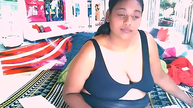 Snapshot of IndianYummy chatting on 02.17.25 IndianYummy online show from 02.17.25