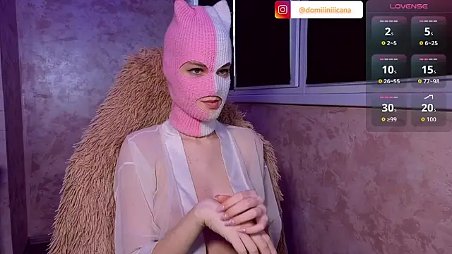 Snapshot of Domiiiniiicana chatting on 03.04.26 Domiiiniiicana online show from 03.04.26