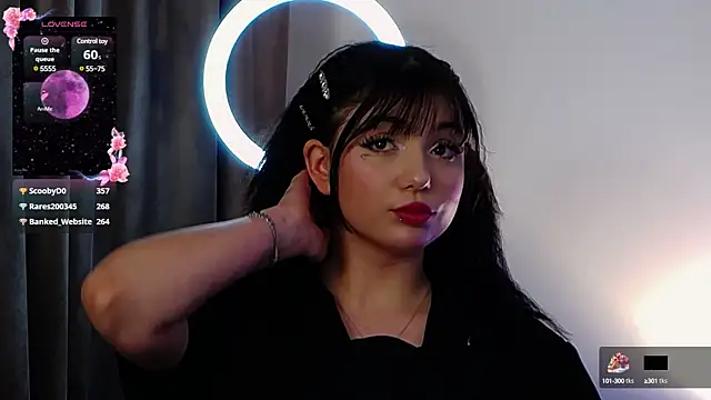 AveryWillow online show from 03.05.25