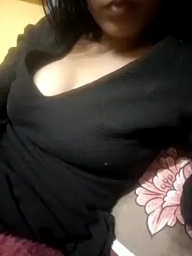 Snapshot of Sanjana-Mehar chatting on 12.16.24 Sanjana-Mehar online show from 12.16.24