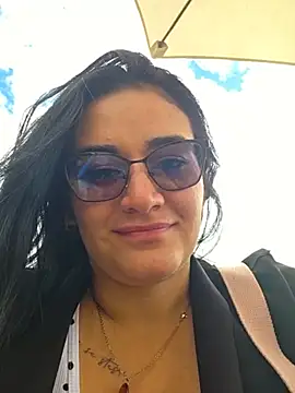 Snapshot of Hanna_Kinsley chatting on 06.27.26 Hanna Kinsley online show from 06.27.26
