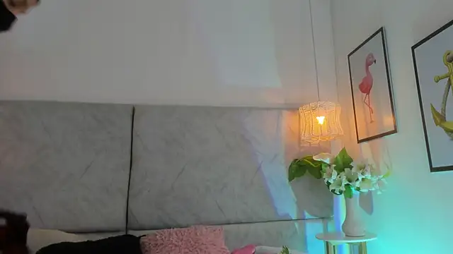 naomiii   online show from 02.24.26