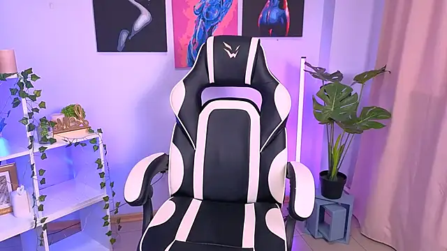 EmmaKeam online show from 10.09.25