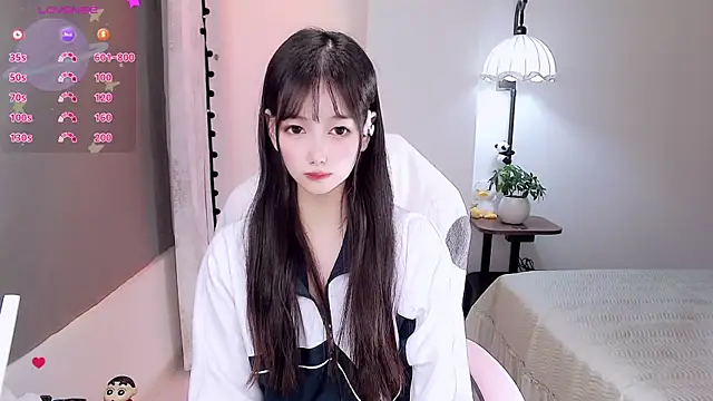 Snapshot of Xiaomi-Angela chatting on 06.23.26 Xiaomi-Angela online show from 06.23.26