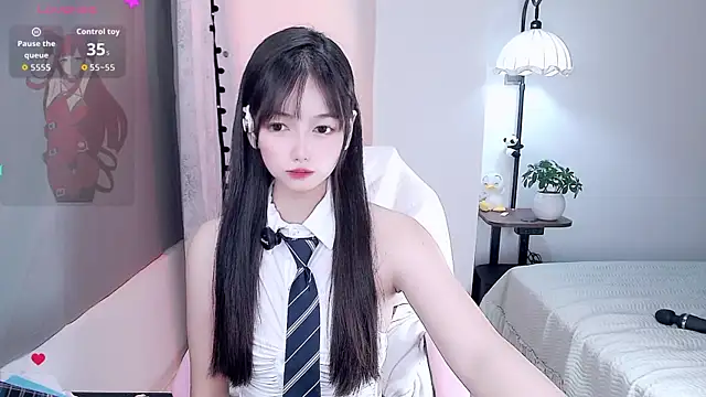 Snapshot of Xiaomi-Angela chatting on 06.30.26 Xiaomi-Angela online show from 06.30.26