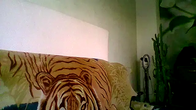 Snapshot of maritanna chatting on 01.20.25 maritanna online show from 01.20.25