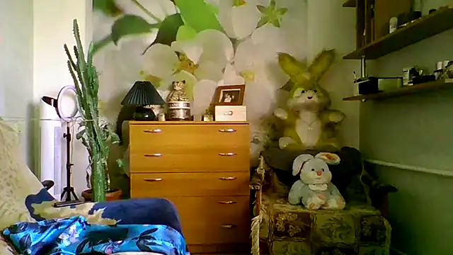 Snapshot of maritanna chatting on 03.21.25 maritanna online show from 03.21.25