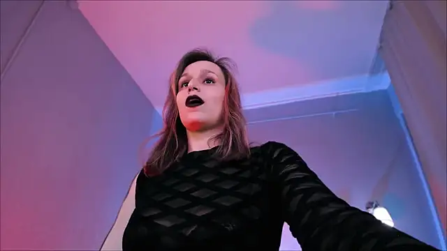 Dora Marcelli online show from 02.02.25