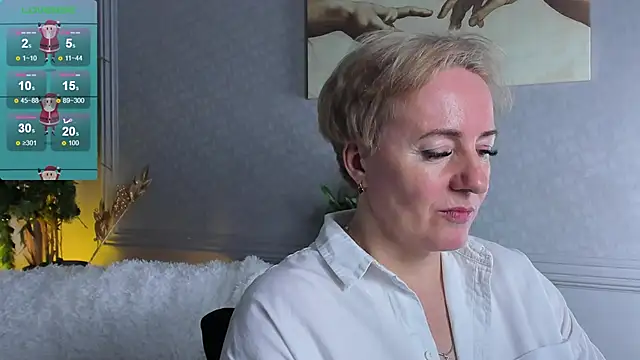 Snapshot of Nika_Smit chatting on 12.21.24 Nika Smit online show from 12.21.24