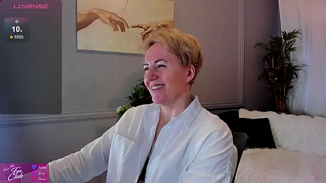 Snapshot of Nika_Smit chatting on 01.17.25 Nika Smit online show from 01.17.25