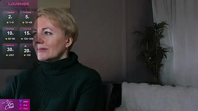 Snapshot of Nika_Smit chatting on 01.24.25 Nika Smit online show from 01.24.25