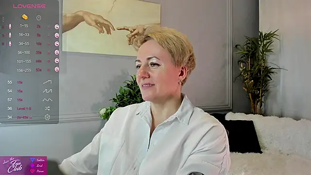 Snapshot of Nika_Smit chatting on 01.26.25 Nika Smit online show from 01.26.25