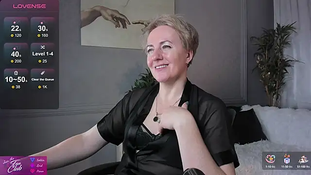 Snapshot of Nika_Smit chatting on 02.01.25 Nika Smit online show from 02.01.25