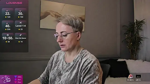 Snapshot of Nika_Smit chatting on 02.16.25 Nika Smit online show from 02.16.25