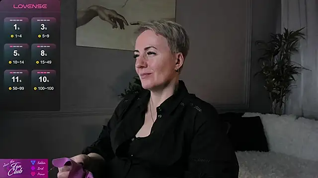 Snapshot of Nika_Smit chatting on 02.16.25 Nika Smit online show from 02.16.25