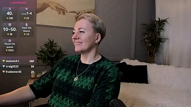 Snapshot of Nika_Smit chatting on 03.02.25 Nika Smit online show from 03.02.25