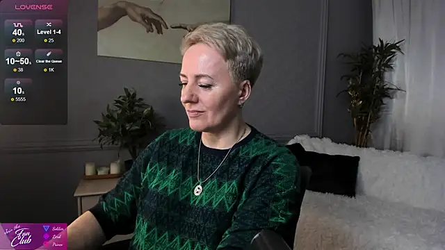 Snapshot of Nika_Smit chatting on 03.03.25 Nika Smit online show from 03.03.25