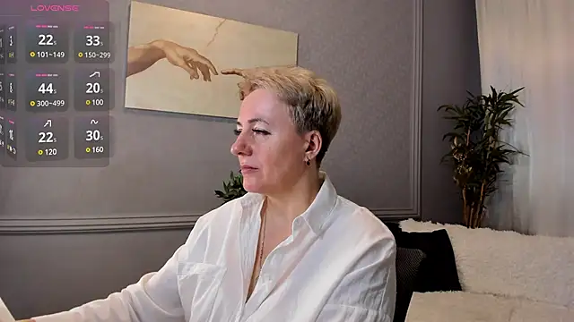 Snapshot of Nika_Smit chatting on 03.15.25 Nika Smit online show from 03.15.25