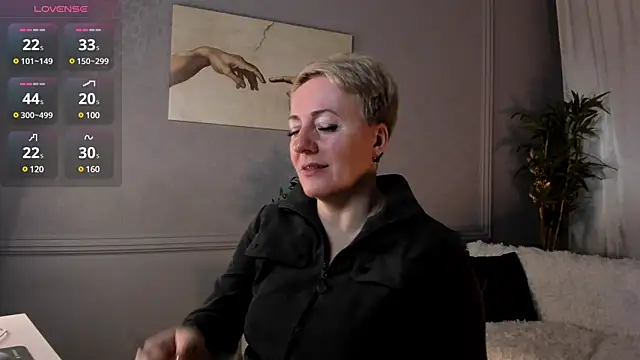 Snapshot of Nika_Smit chatting on 03.16.25 Nika Smit online show from 03.16.25