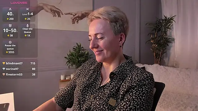 Snapshot of Nika_Smit chatting on 03.22.25 Nika Smit online show from 03.22.25