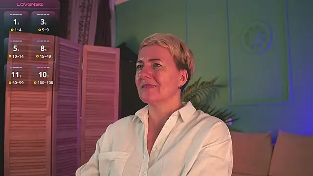 Snapshot of Nika_Smit chatting on 11.07.25 Nika Smit online show from 11.07.25