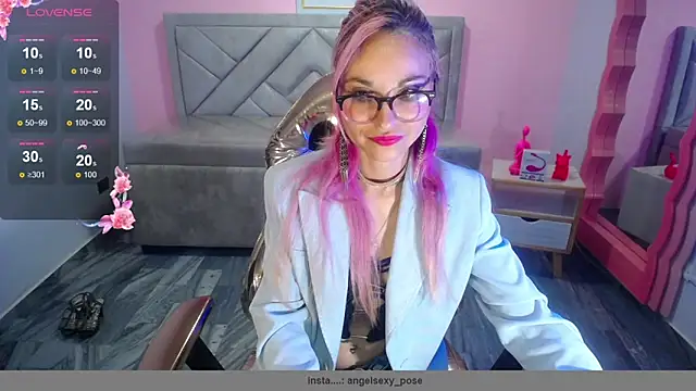 abril ch  online show from 11.07.25