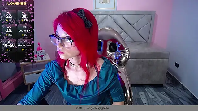 abril ch  online show from 11.19.25