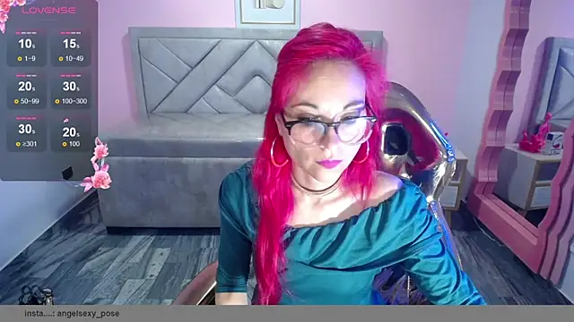 abril ch  online show from 12.05.25