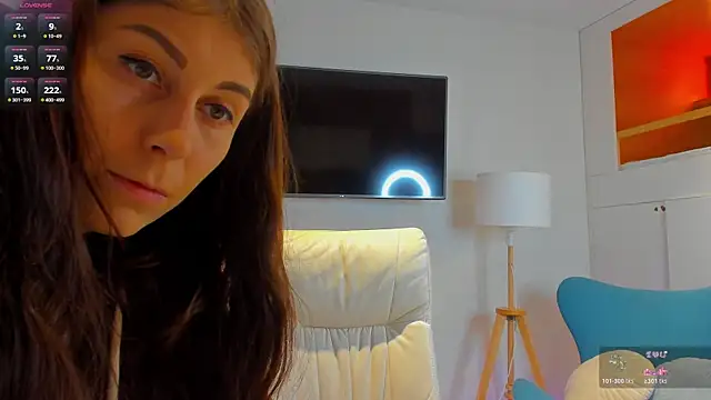 Snapshot of Hailey_Green chatting on 04.19.26 Hailey Green online show from 04.19.26