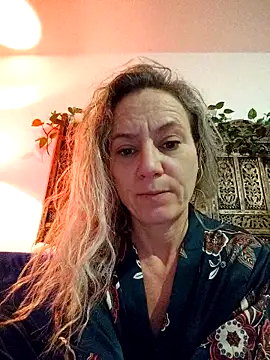 Snapshot of abbytantrika11 chatting on 12.16.25 abbytantrika11 online show from 12.16.25