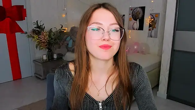 SereneFlame online show from 02.20.25