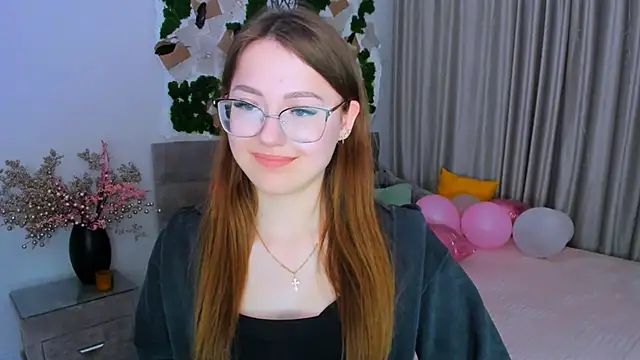 SereneFlame online show from 03.03.25