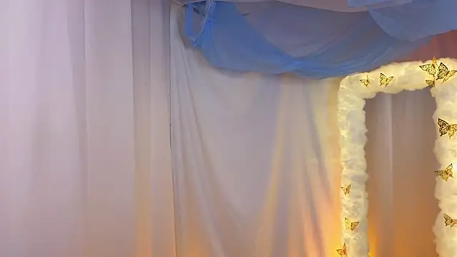 AlisiaSpinnet  online show from 01.20.25