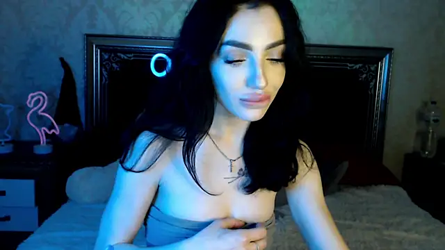 Snapshot of NancyLovee_ chatting on 12.20.24 NancyLovee online show from 12.20.24