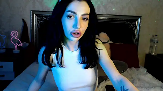 Snapshot of NancyLovee_ chatting on 12.21.24 NancyLovee online show from 12.21.24