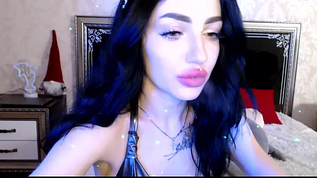 Snapshot of NancyLovee_ chatting on 01.03.25 NancyLovee online show from 01.03.25