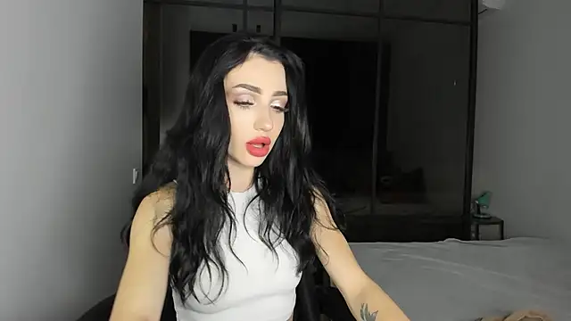 Snapshot of NancyLovee_ chatting on 09.11.25 NancyLovee online show from 09.11.25