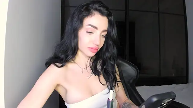 Snapshot of NancyLovee_ chatting on 10.17.25 NancyLovee online show from 10.17.25