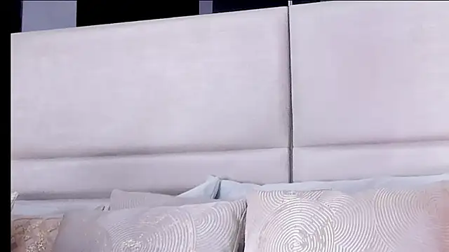 Snapshot of LexyRobert chatting on 03.18.25 LexyRobert online show from 03.18.25