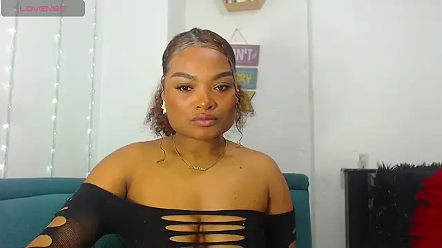 Snapshot of gianna_smith chatting on 01.23.25 gianna smith online show from 01.23.25