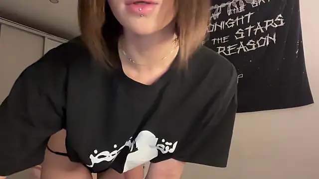 ur molly online show from 04.06.26