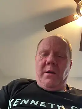 Snapshot of masterjerseyjoe chatting on 01.03.25 masterjerseyjoe online show from 01.03.25