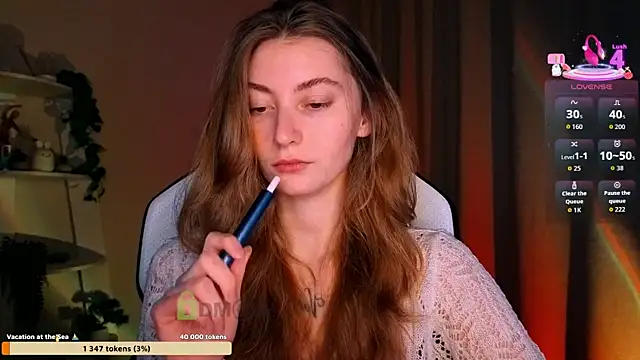 lady curls online show from 04.12.26