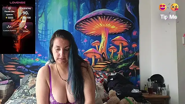 tattoomilf86 online show from 03.17.25