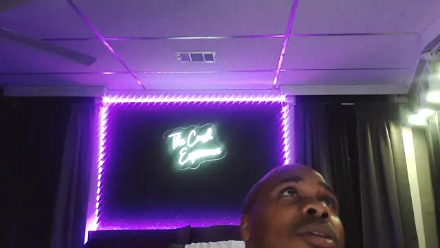 Snapshot of Dcrush17 chatting on 12.13.24 Dcrush17 online show from 12.13.24