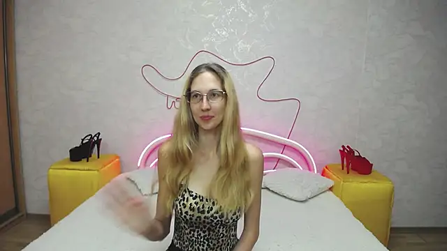 KlaryBrait online show from 09.19.25