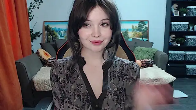 Snapshot of SYKE chatting on 01.22.25 SYKE online show from 01.22.25