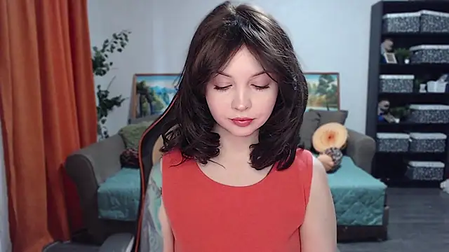 Snapshot of SYKE chatting on 02.08.25 SYKE online show from 02.08.25